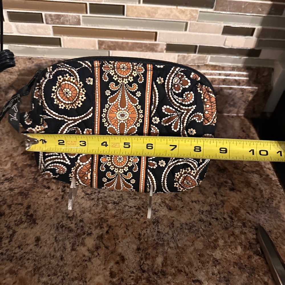 Vera Bradley RARE Zip Around Wallet Cosmetic Travel Bag Set Caffe Latte Quilted - Picture 3 of 9